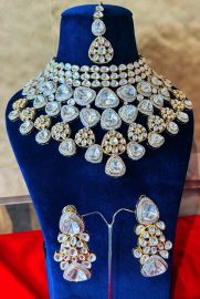 Heavy Polki Neckpiece with Mang Tikka & Earrings